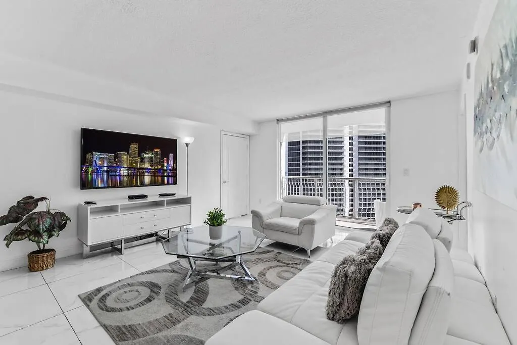 Apartment Stylish 2bed 2bath Over Brickell Skyline With Free Parking *