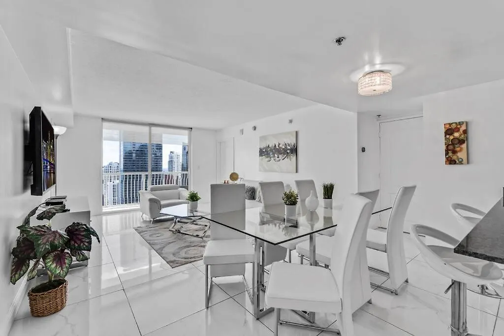 Apartment Stylish 2bed 2bath Over Brickell Skyline With Free Parking Miami