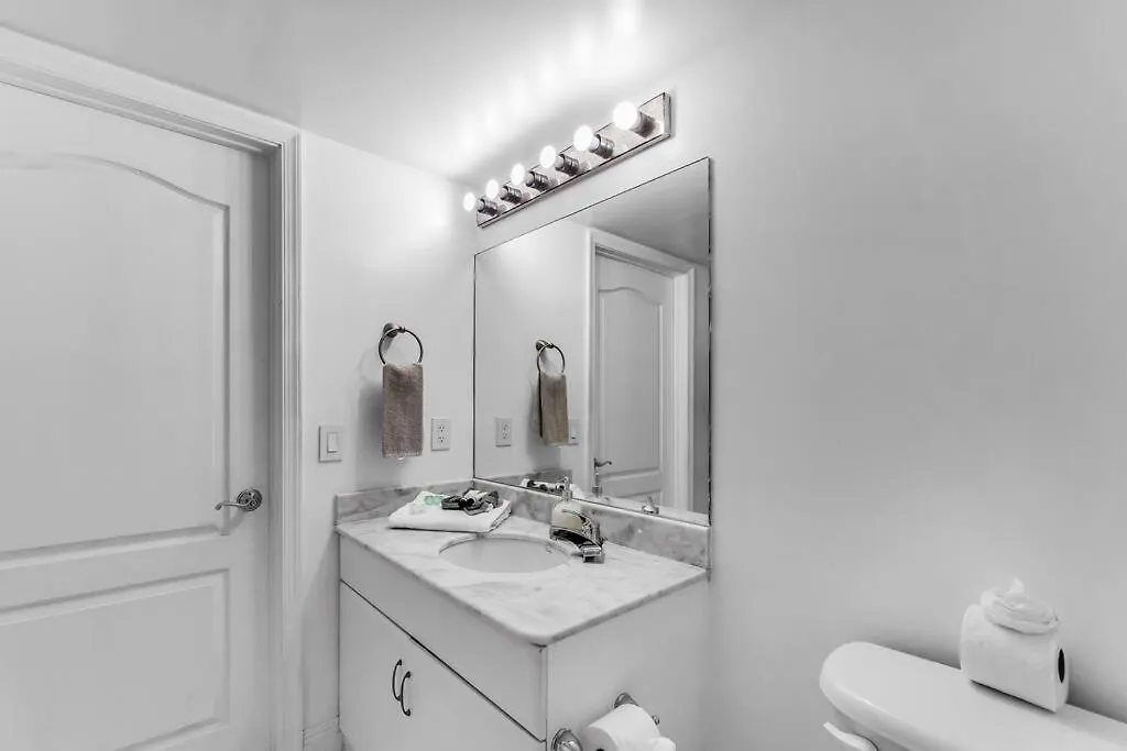 Stylish 2bed 2bath Over Brickell Skyline With Free Parking Apartment Miami