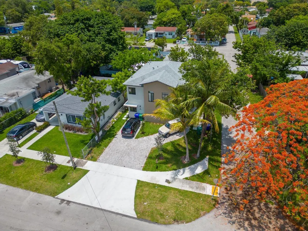 Apartment Luxury Vacation! Next To Wynwood & Design District