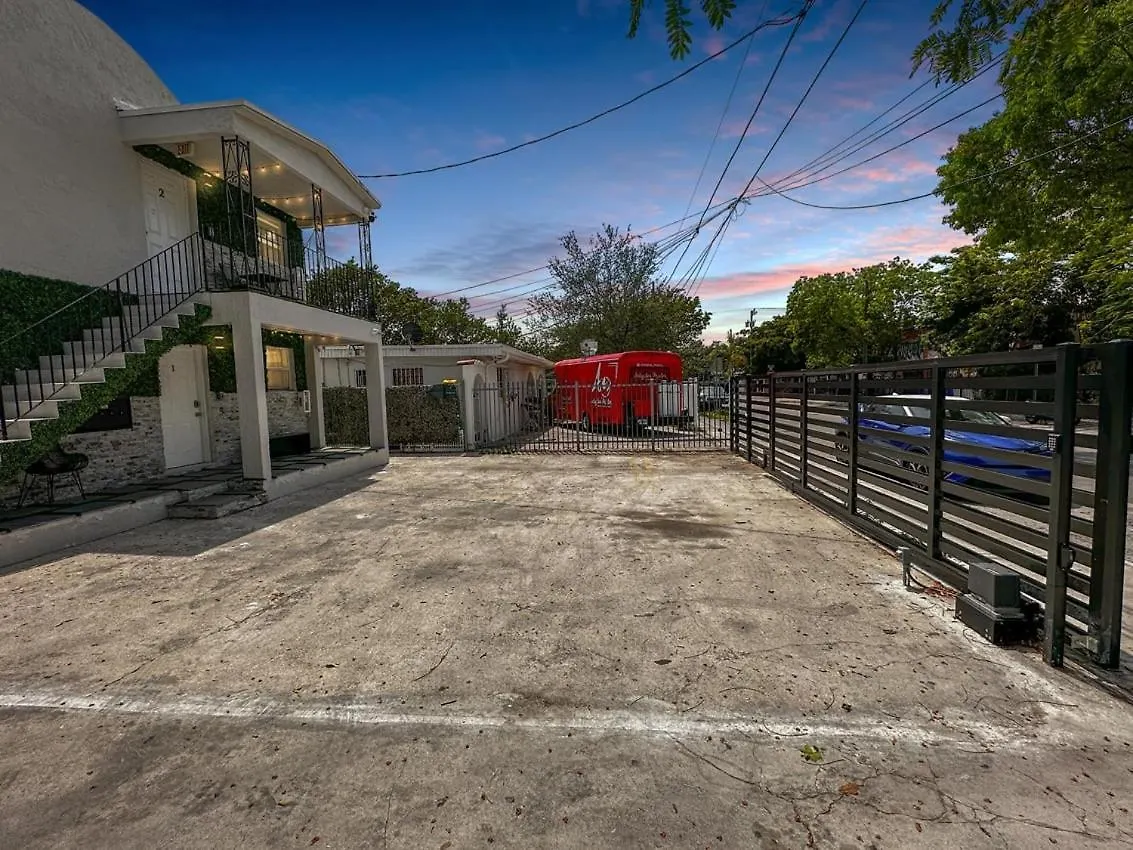 Vacay Spot Wynwood: Urban Jungle Oasis With Bbq & Nightlife Apartment *