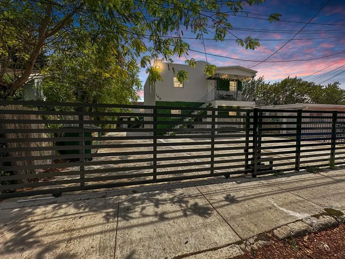 Apartment Vacay Spot Wynwood Jungle Getaway *