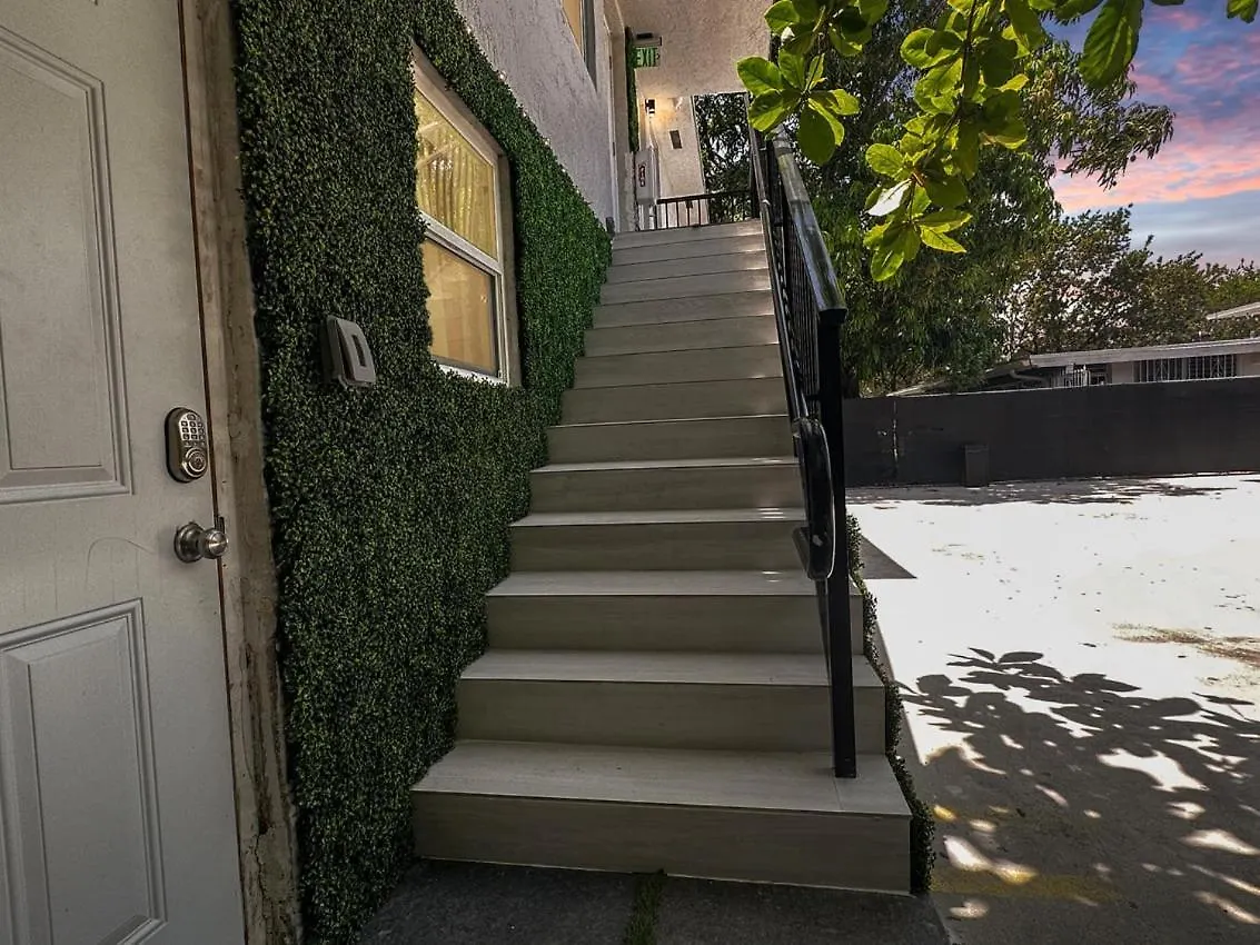 Vacay Spot Wynwood Jungle Getaway, Shower Massage Jets, Bbq, Patio Led Vibes, Prime Loc! 6 Blocks Away From Bars, Nite Clubs, Res, Shops Διαμέρισμα Μαϊάμι