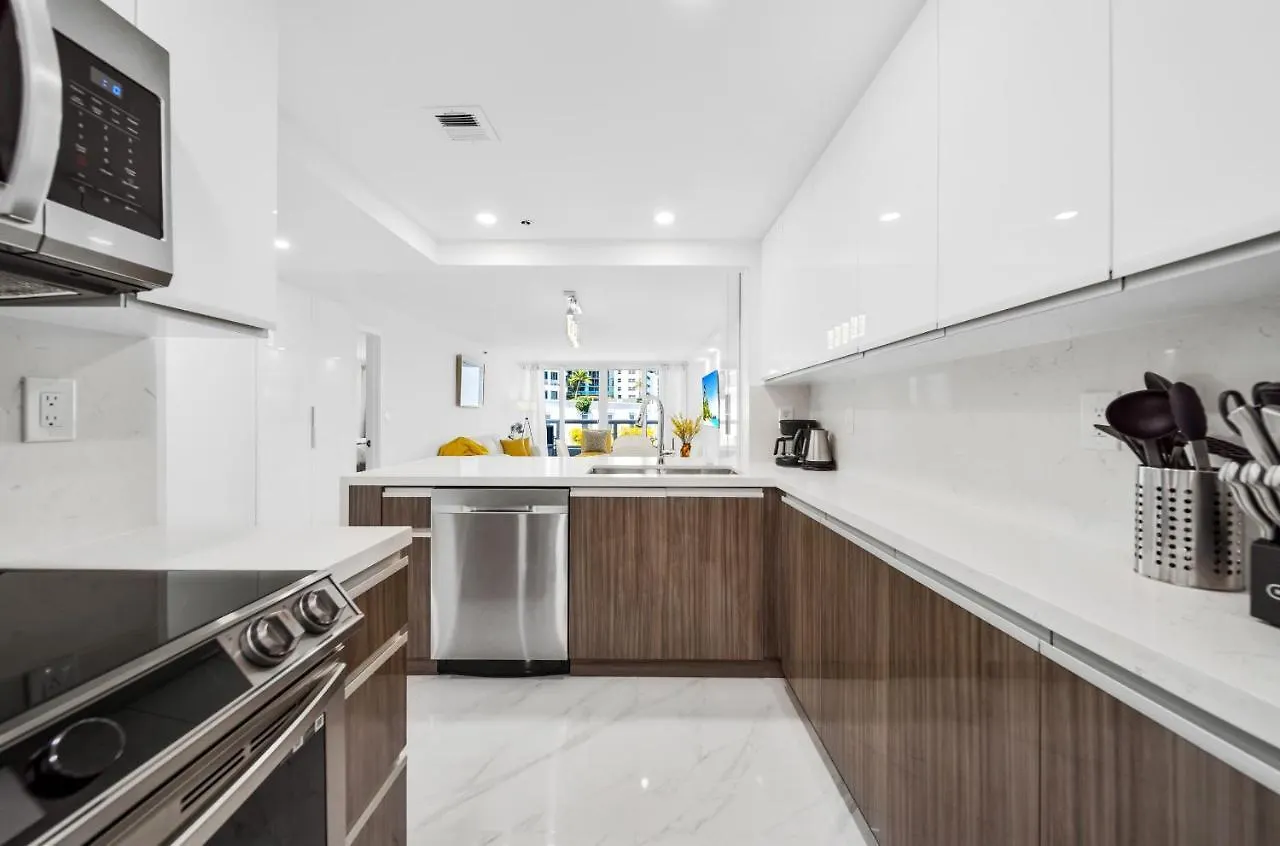 Beyond The Biscayne Bay Apartment *
