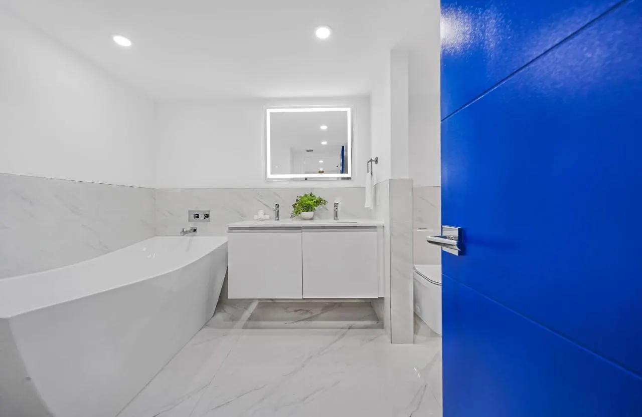 Beyond The Biscayne Bay Apartment *