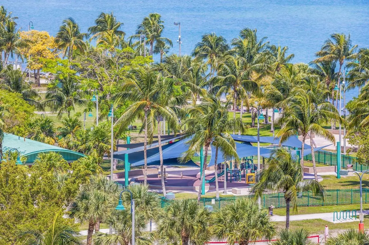 Beyond The Biscayne Bay * Miami