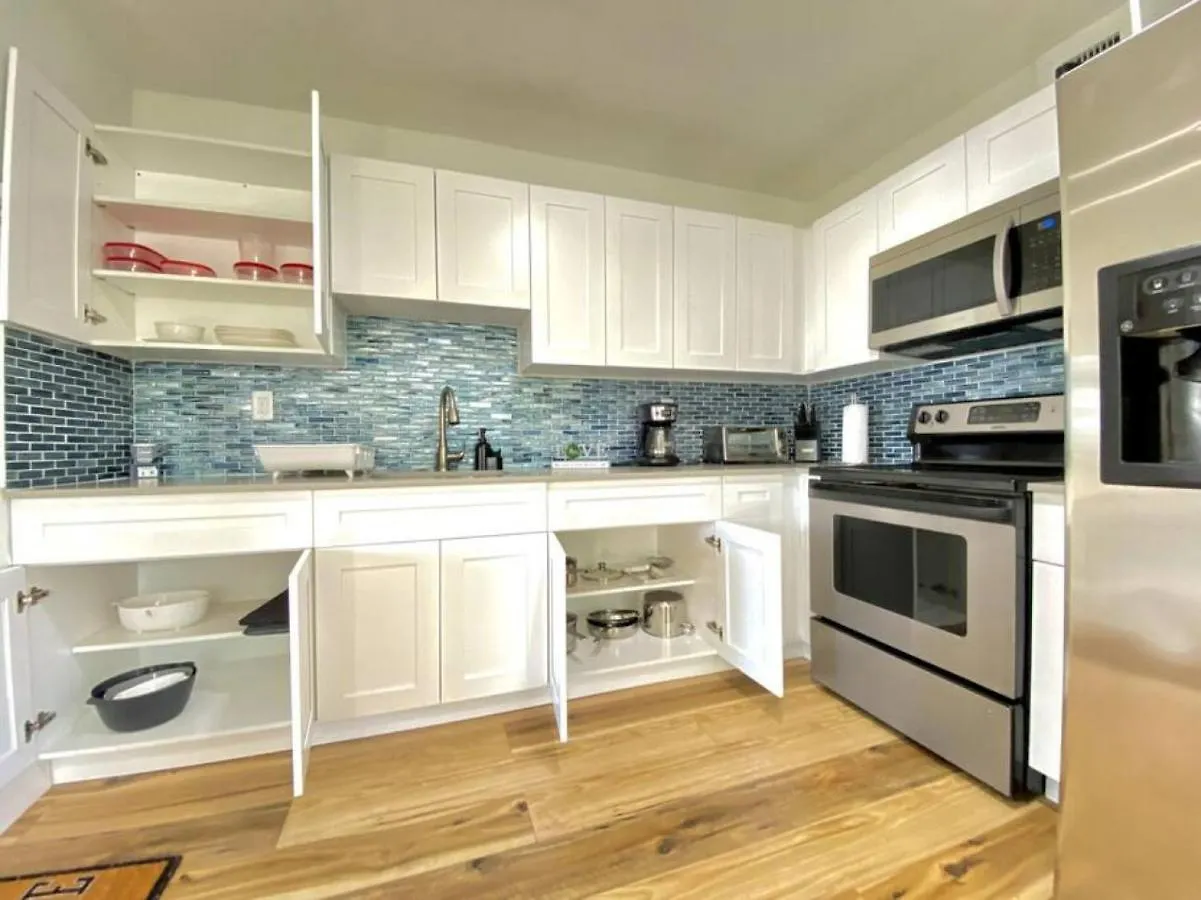 Lively Near Downtown, Stadium, Wynwood *