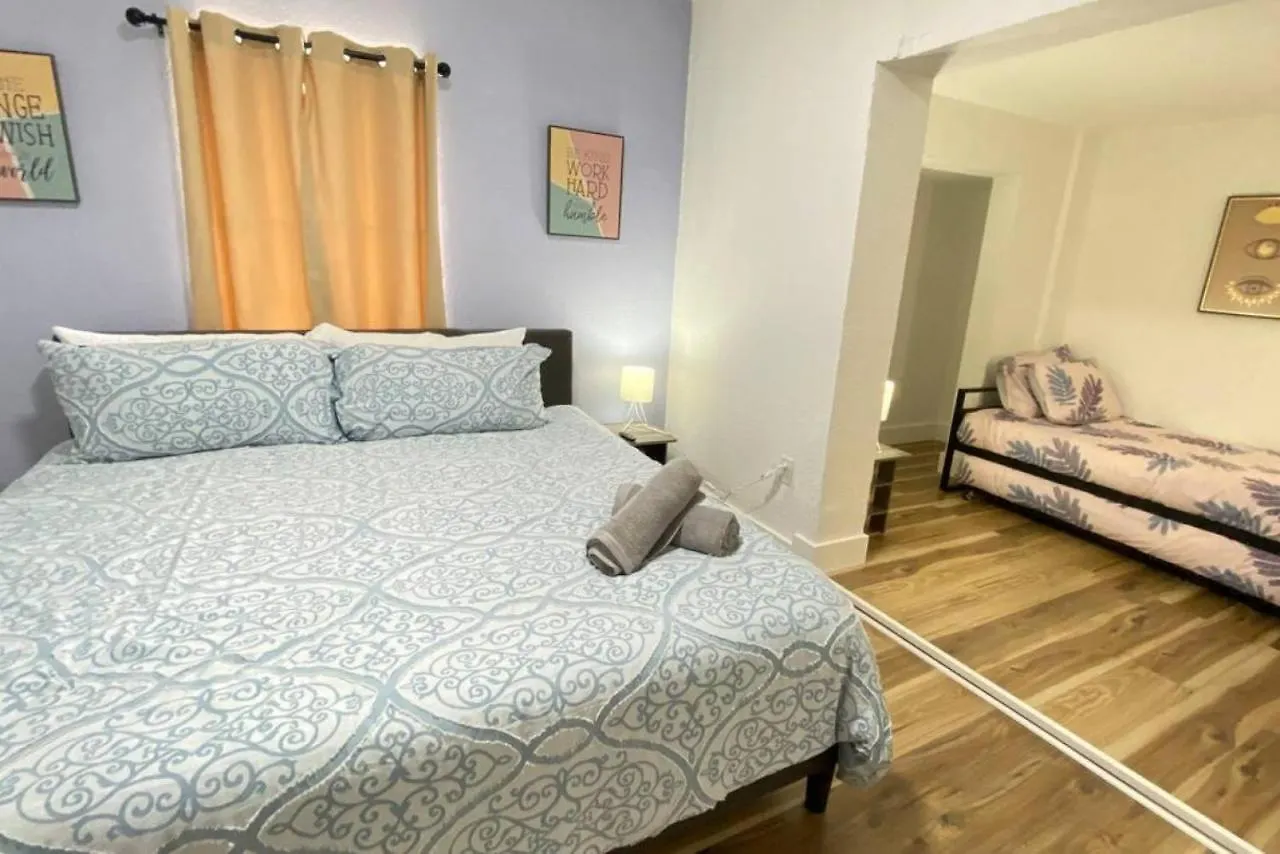 Heart Of Sleeps 10 Near Little Havana Beaches * Miami