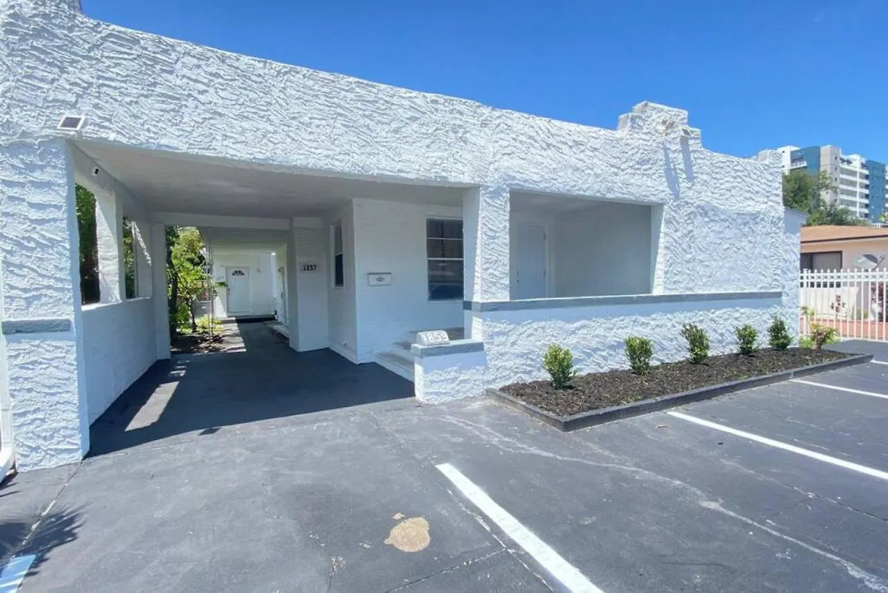 Lively Near Downtown, Stadium, Wynwood Holiday home Miami