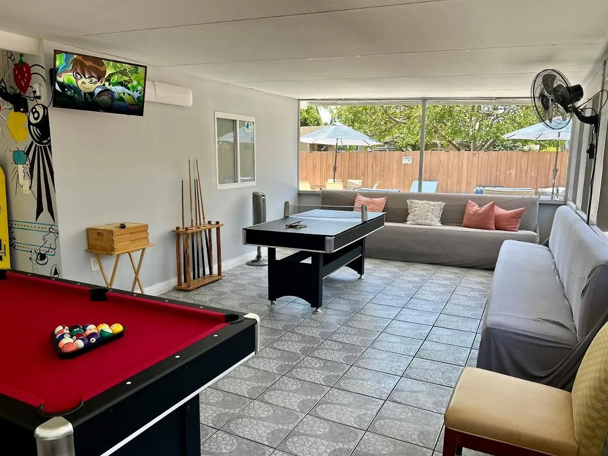 Main House 3 Bed 2 Bath & 1 Bed 1 Bath 度假居