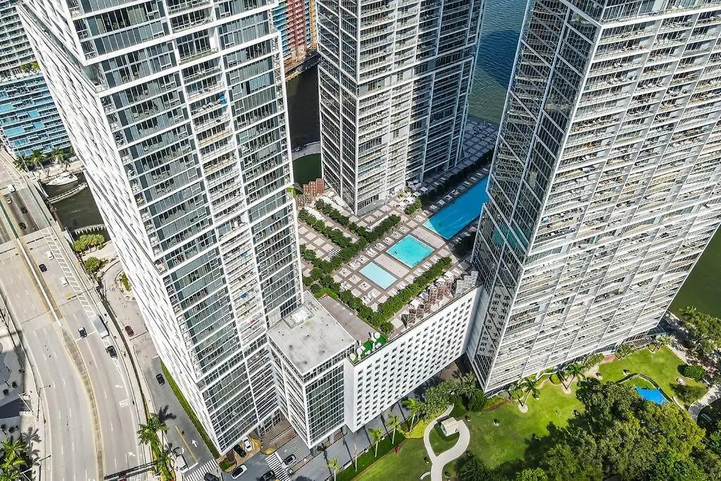 Astonishing 2 Bedroom Brickell Apartment