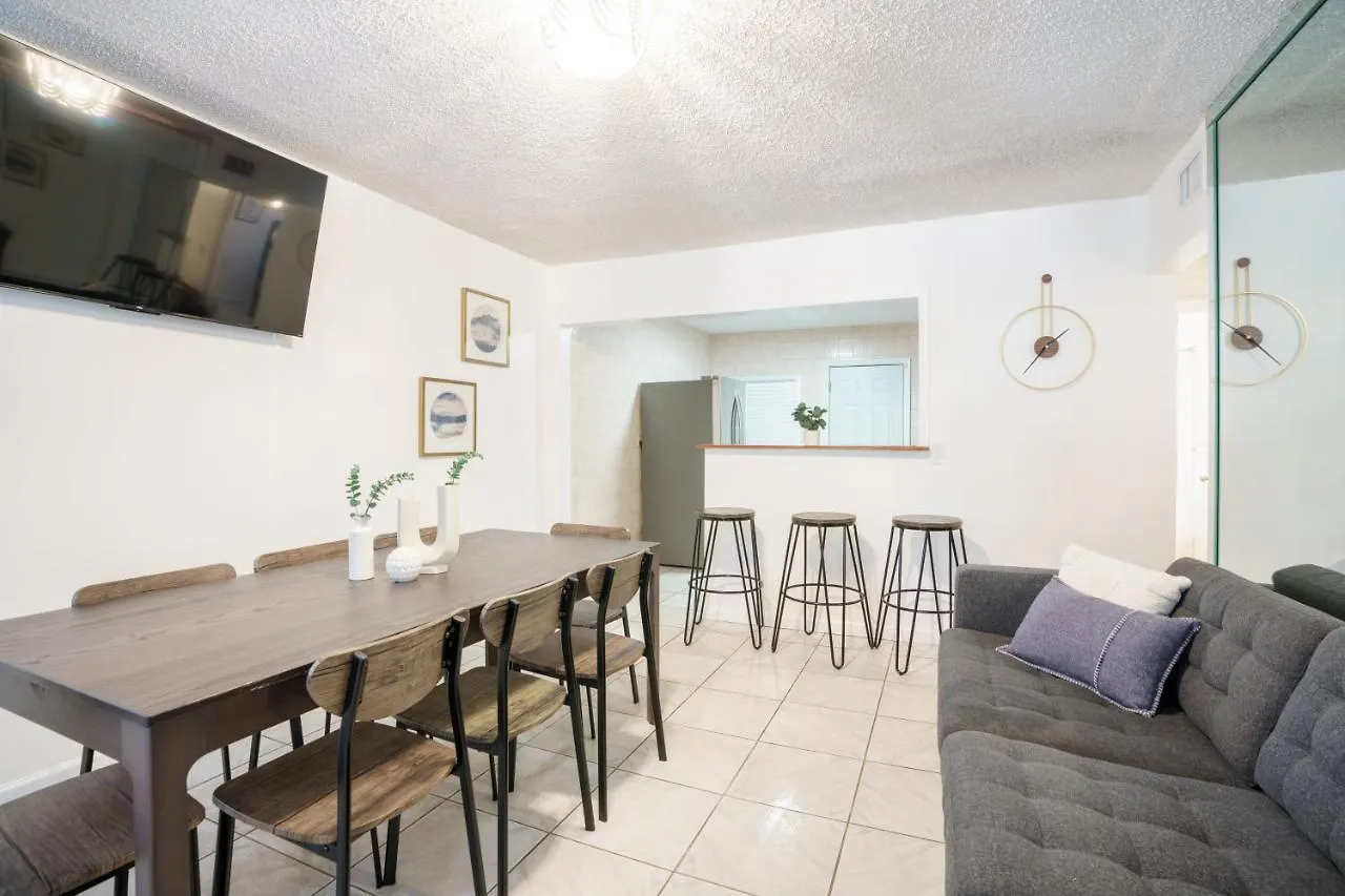 Modern 3-bedroom In The Heart Of Wynwood Art District *