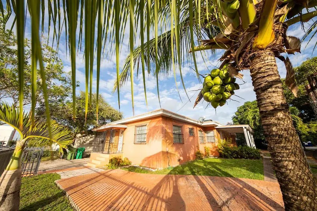 Modern 3-bedroom In The Heart Of Wynwood Art District Miami
