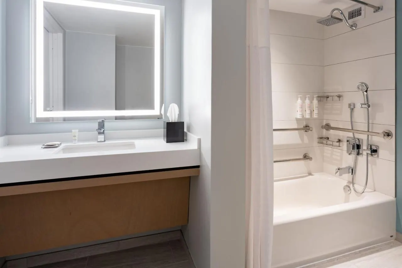 Marriott Biscayne Bay 4*