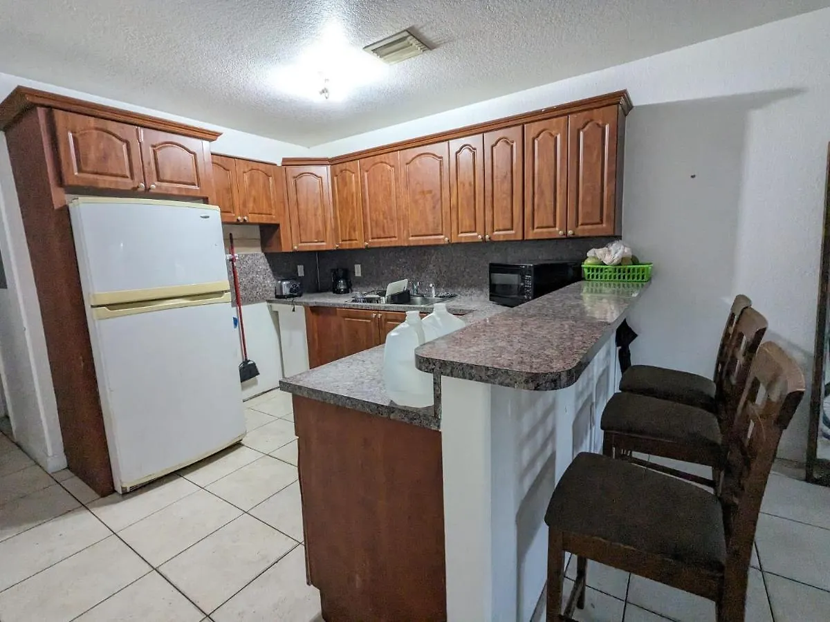 Milusol Hostel Miami Shores