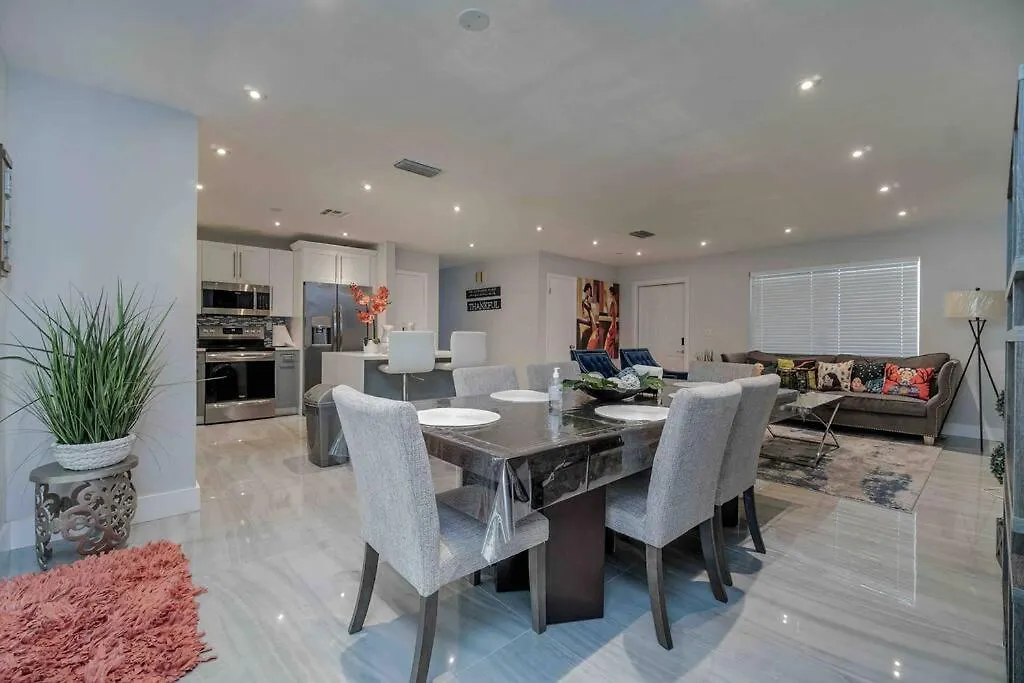Holiday home Heart Of Luxury 4br Pool 5 Min *