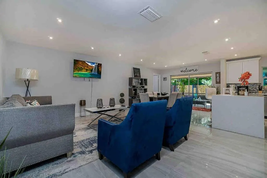 Heart Of Luxury 4br Pool 5 Min Holiday home