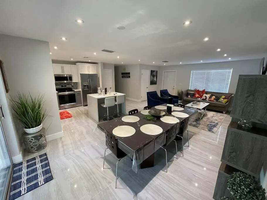 Heart Of Luxury 4br Pool 5 Min