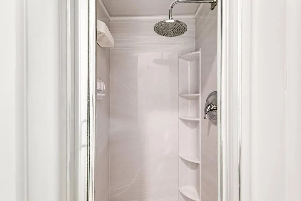 Apartment Beautiful Shenandoah One Bedroom Fast Internet Shen3 *