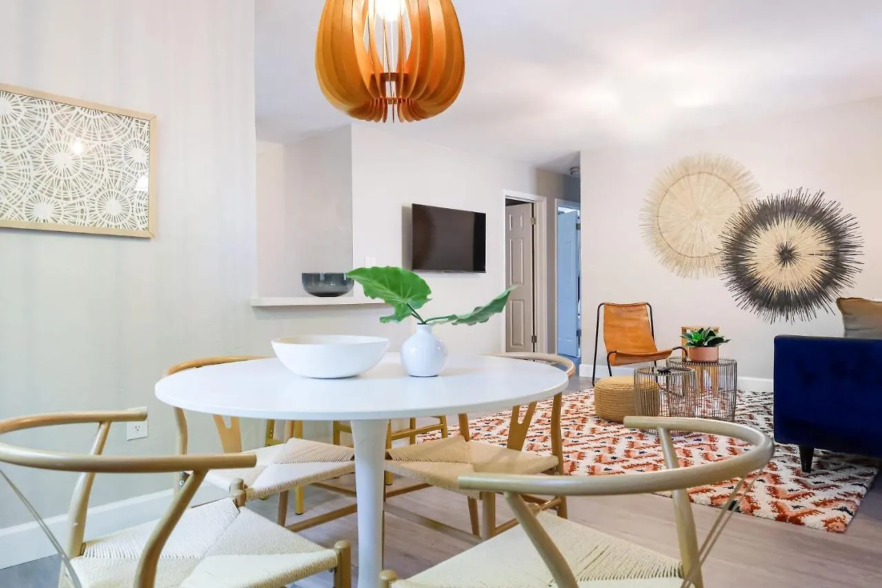 La Vie Boheme 2 - Charming Oasis W Parking Holiday home Miami