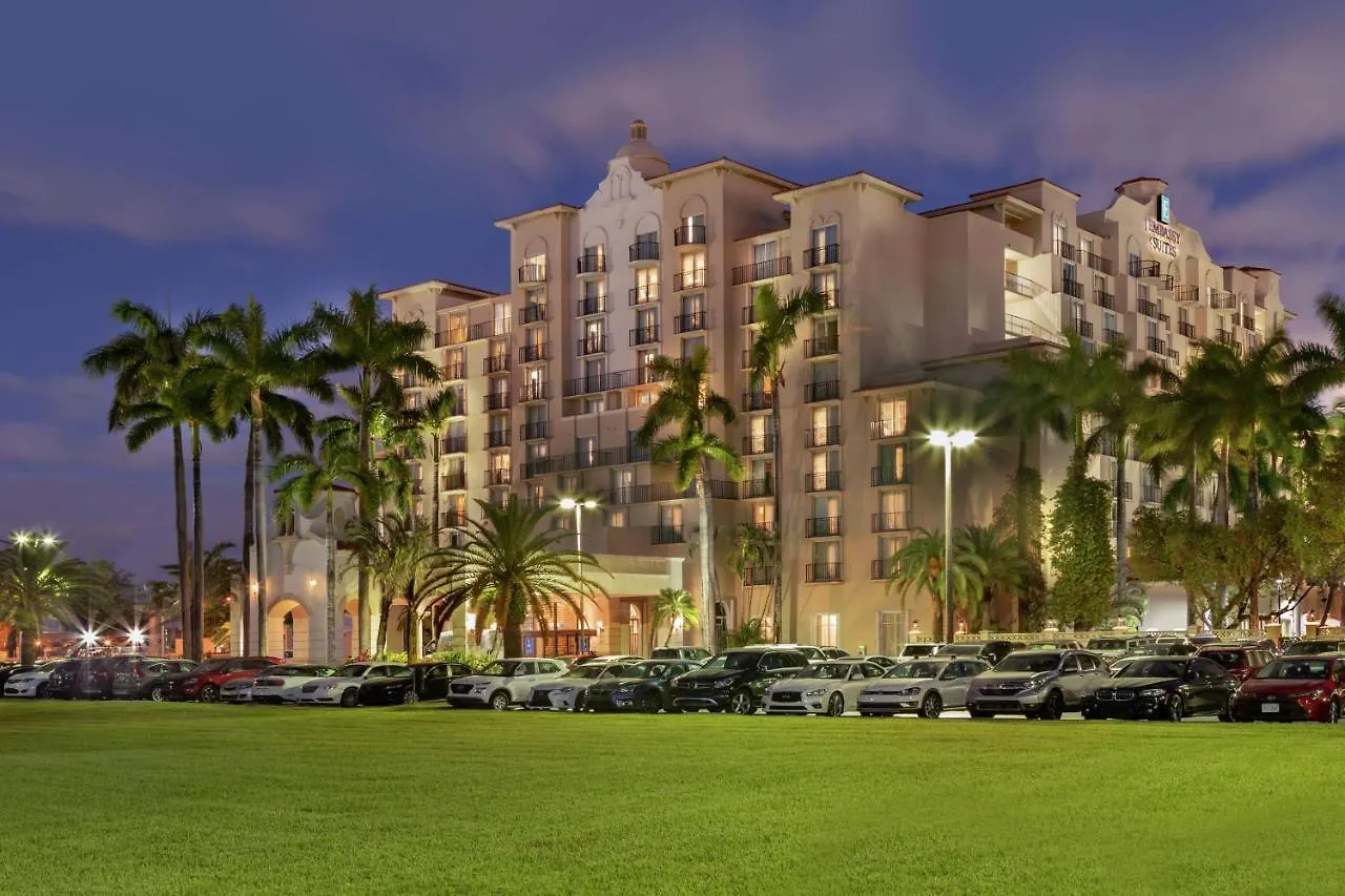 Embassy By Hilton International Airport Hotell 4*