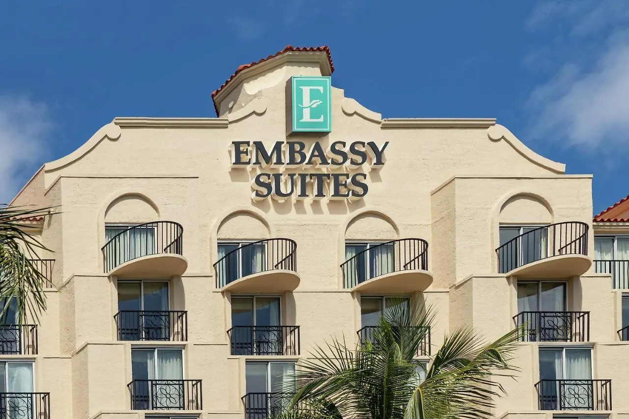 Embassy By Hilton International Airport Hotel 4*