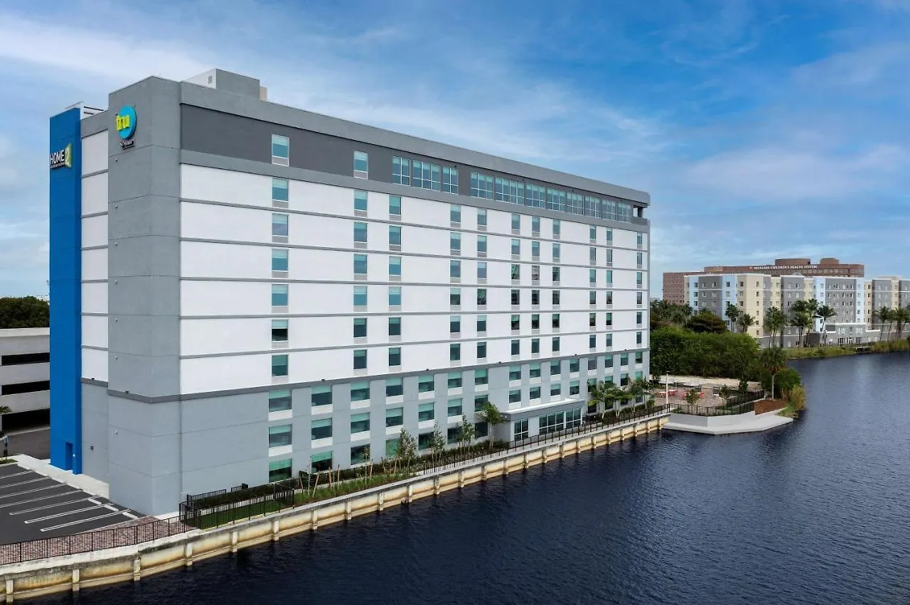 Hotel Tru By Hilton Airport South Blue Lagoon, Fl Miami