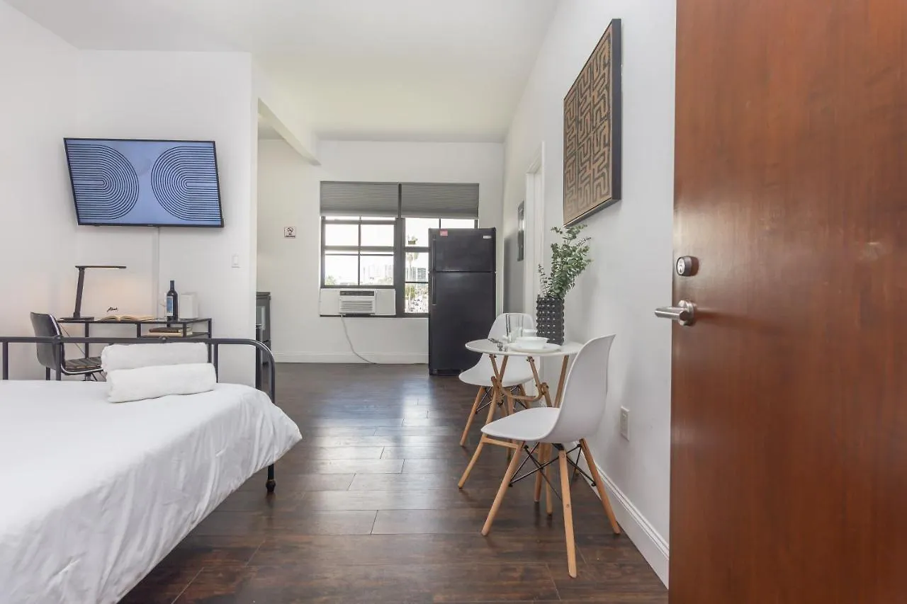 Downtown Cozy Studio Near To South Beach - 5 Minutes To Wynwood Apartment