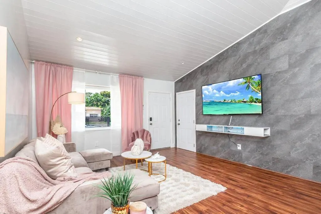 Villa La Playita 4-br Heated Pool 16 Guests *