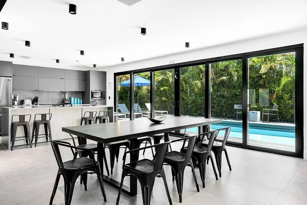 Holiday home Heated Pool Modern 5 Bedrooms House 10 Minutes To The Ocean