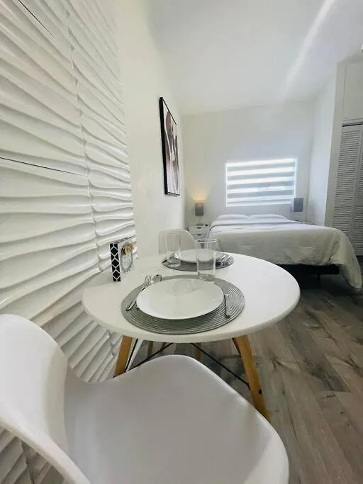 Alma Guest Miami