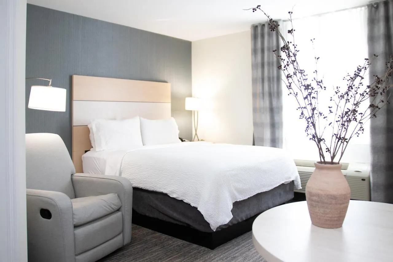 Candlewood Miami Intl Airport - 36th St By Ihg