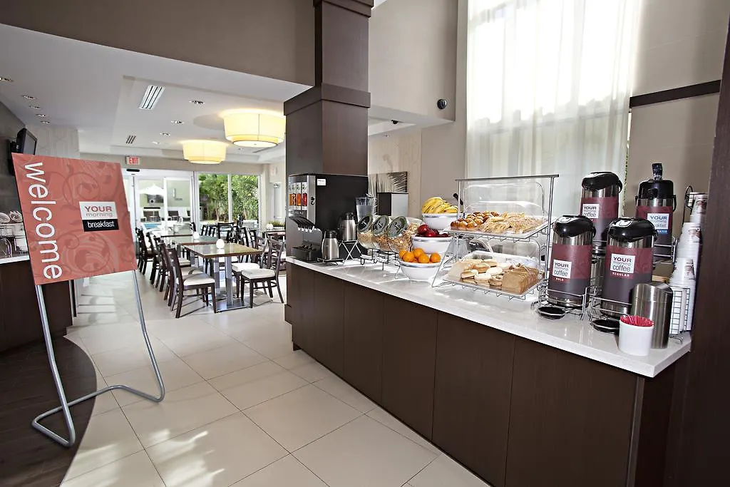 Hotel Comfort Miami Airport North