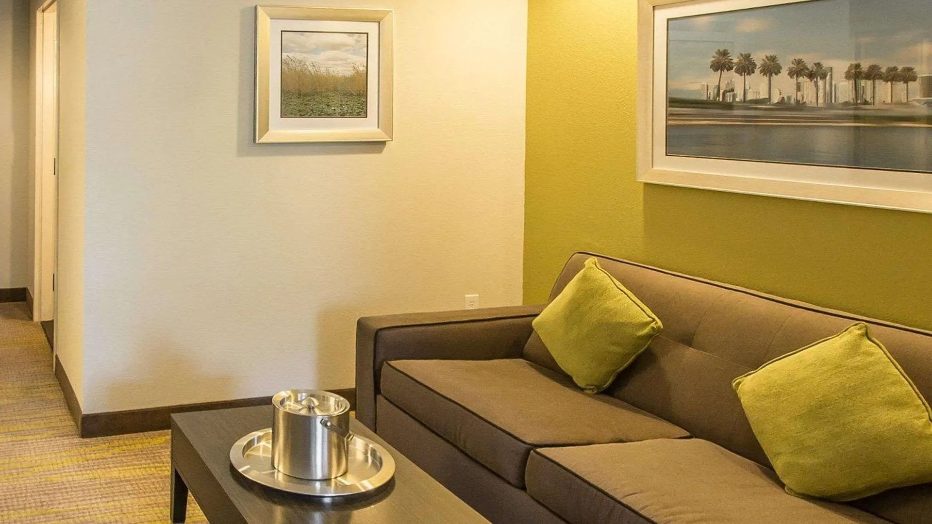 Comfort Miami Airport North Miami Springs