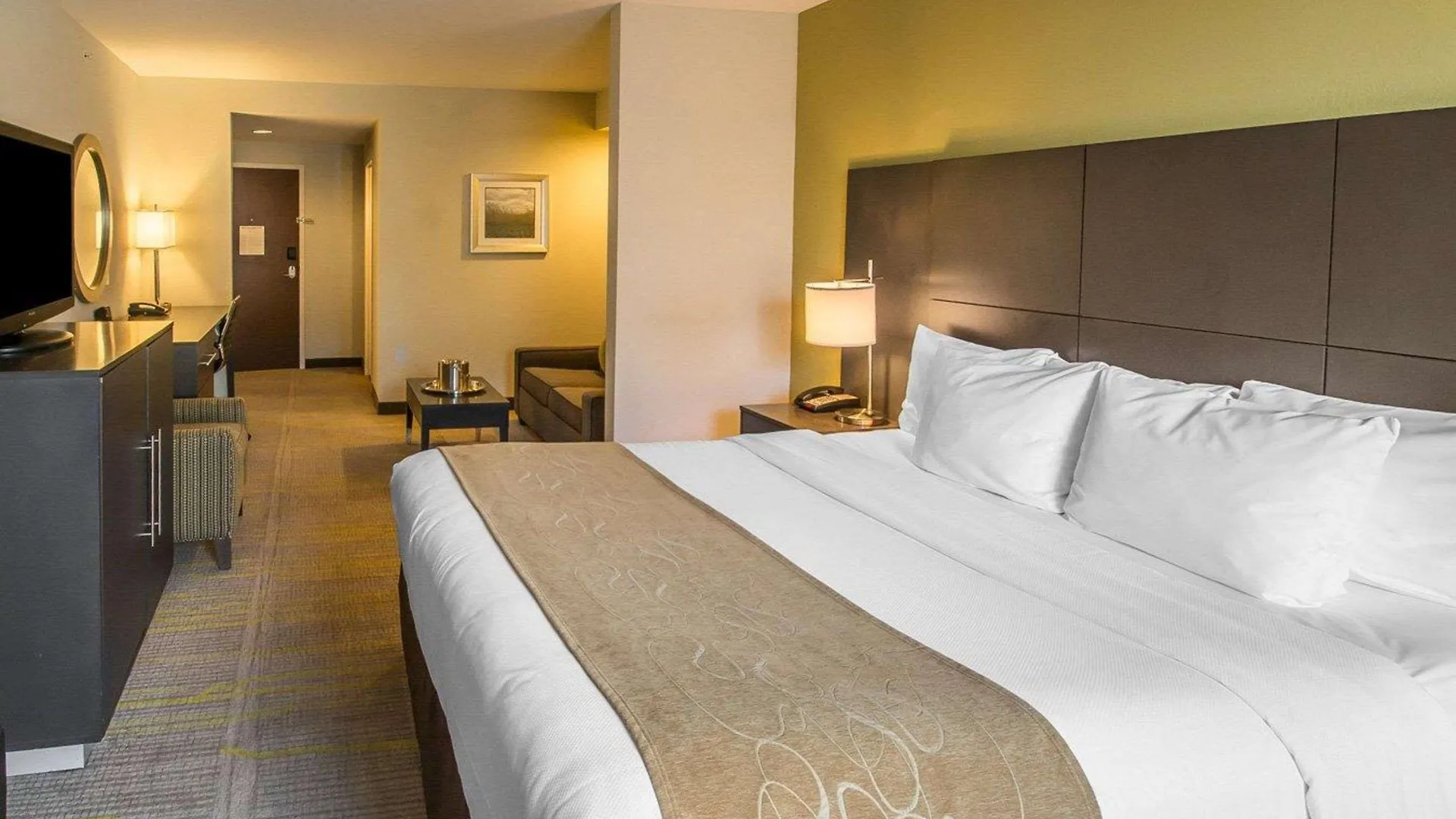 Comfort Miami Airport North Hotel