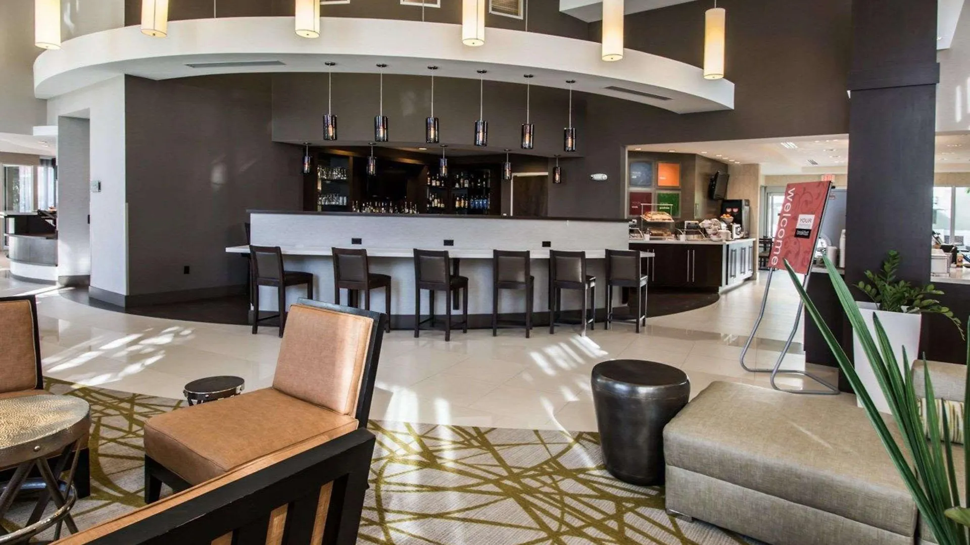 Hotel Comfort Miami Airport North 3*