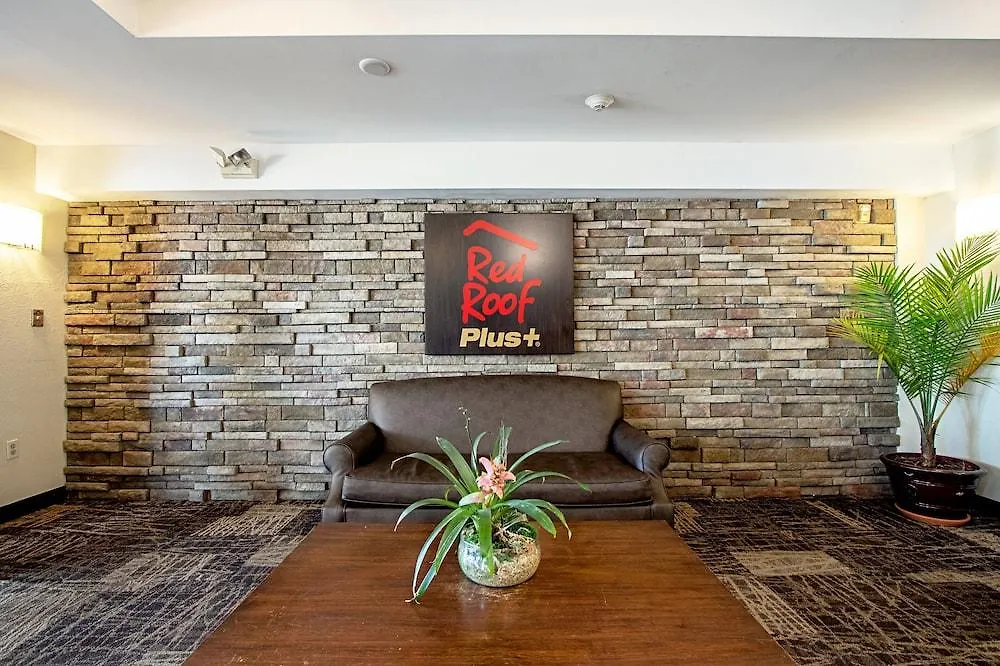 Hotell Red Roof Airport 2*