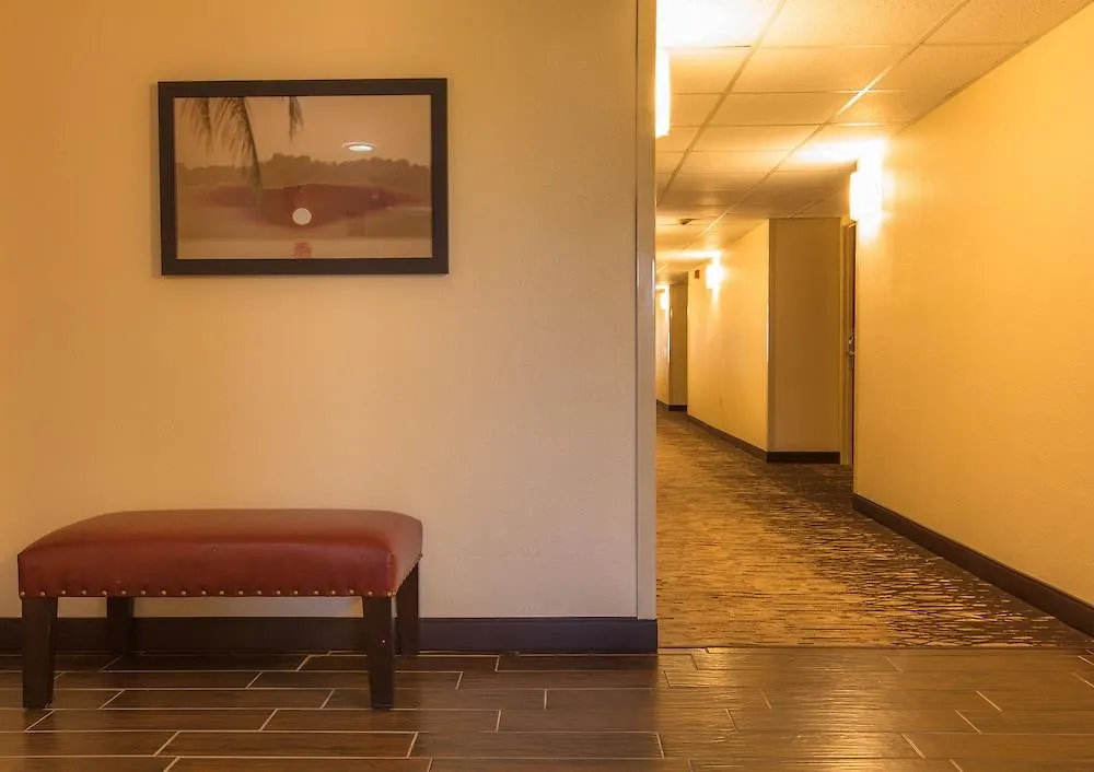 Hotell Red Roof Airport