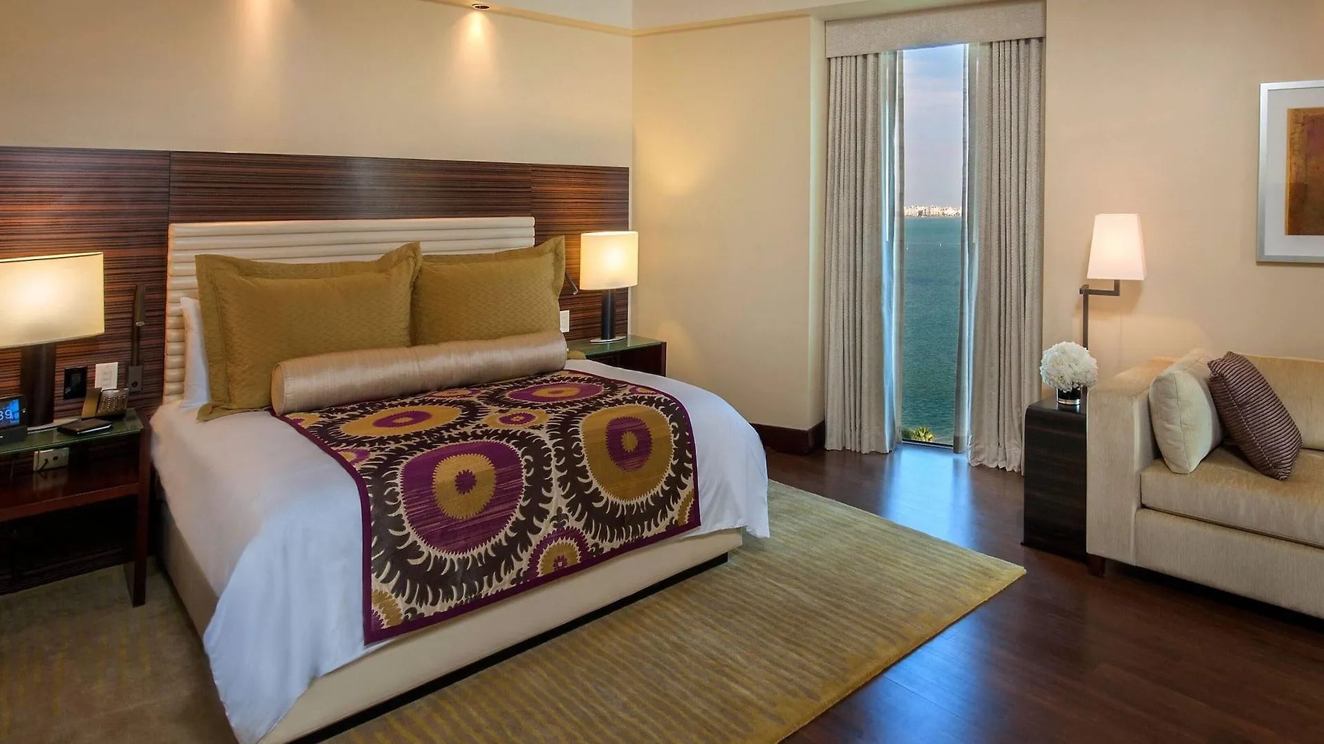 Mandarin Oriental,