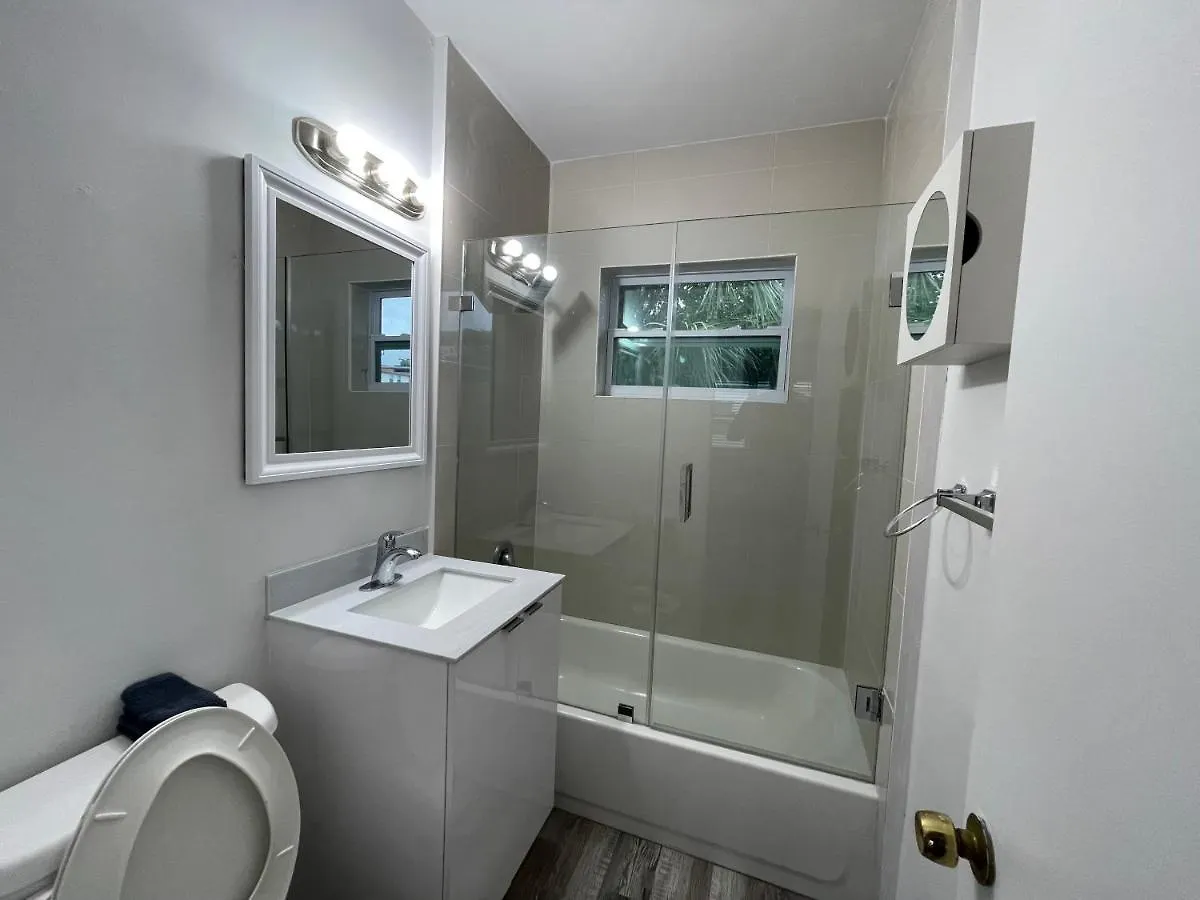 Apartment Douglas Rd Miami