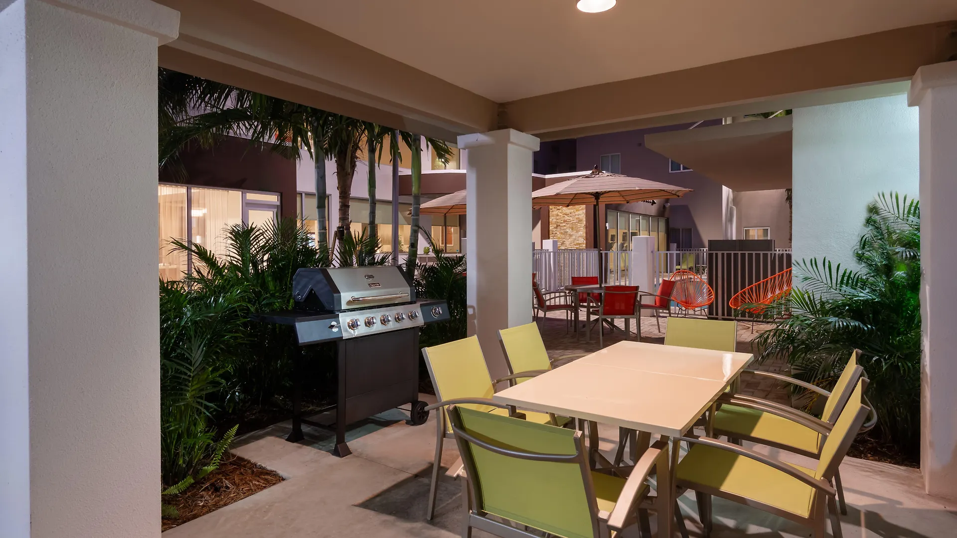 Hotel Staybridge - International Airport By Ihg
