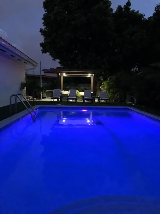 Luxury In Miami's Center! Vakantiehuis *