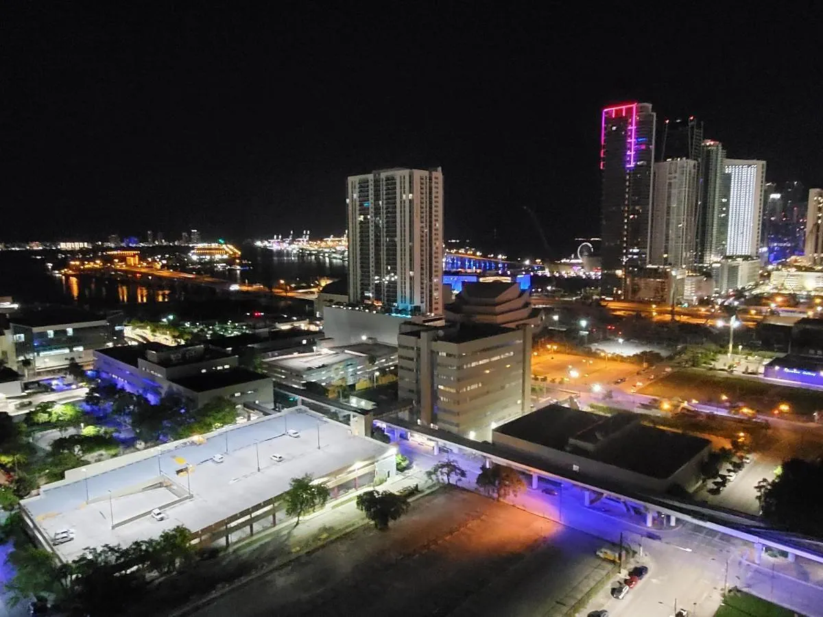 Canvas Miami
