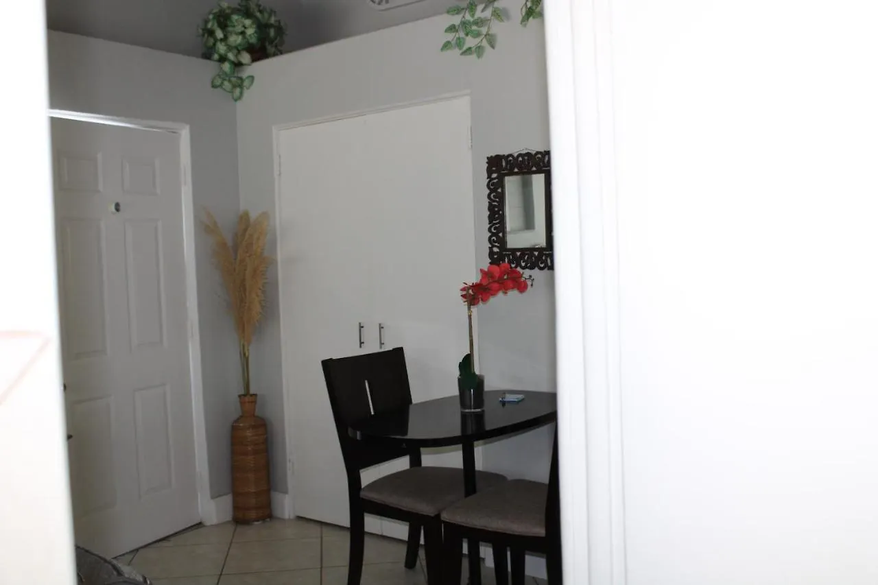 Guest house Master King By Hard Rock Stadium And Casino