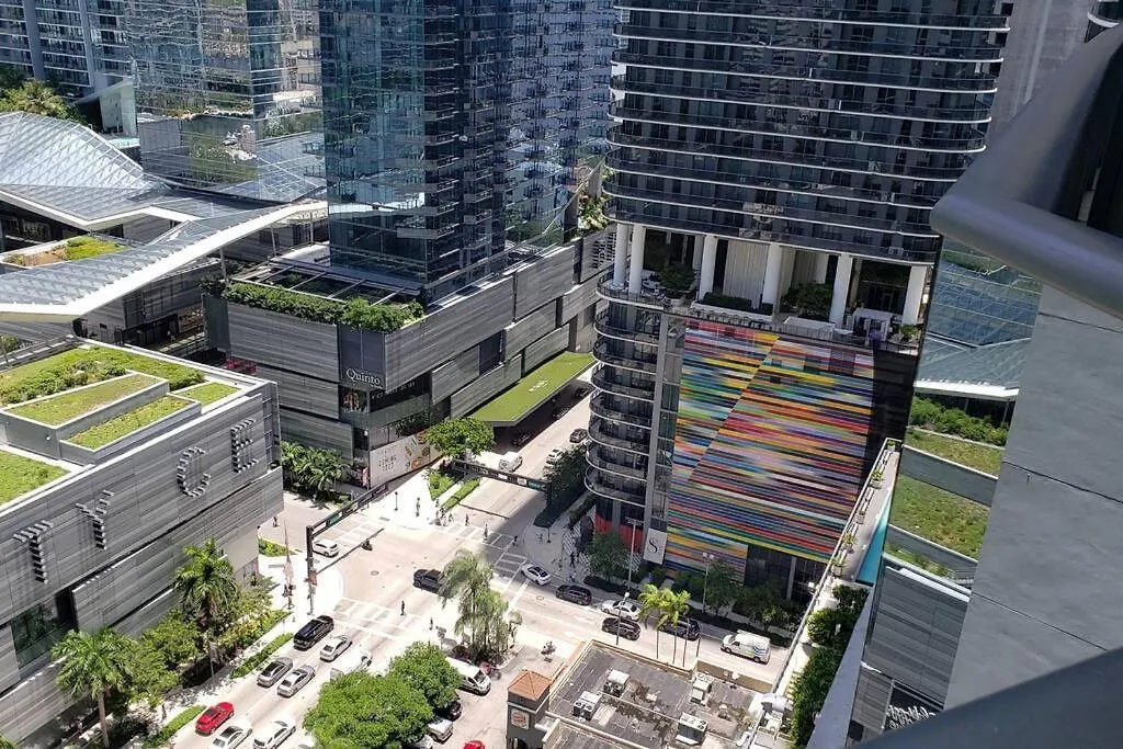 Gorgeous Upscale In The Middle Of Brickell Apartment *