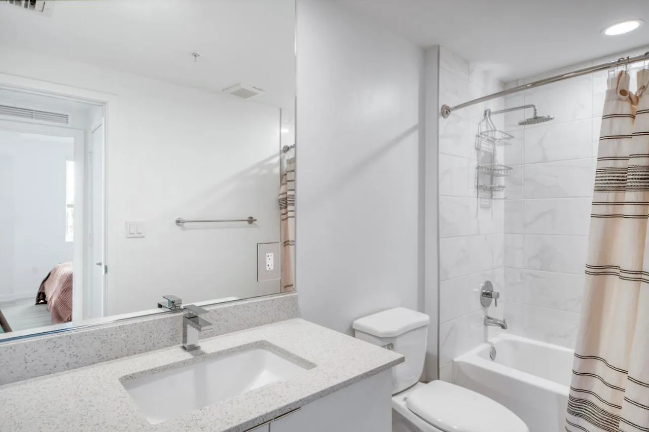 Little Havana 2br W Gym Pool Wd Nr Nightlife Mia-61 Apartment