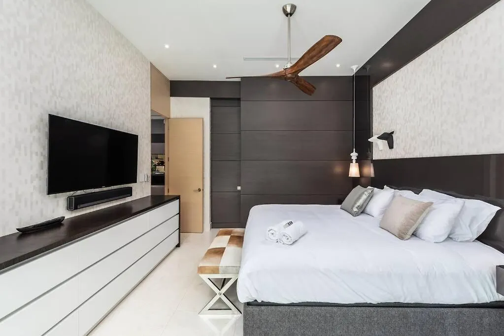 Holiday home In The Design District With Heated Pool Sleeps 10 Miami