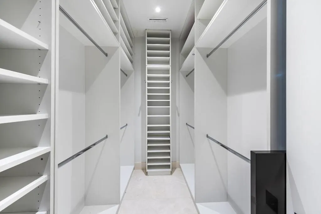 In The Design District With Heated Pool Sleeps 10 Miami