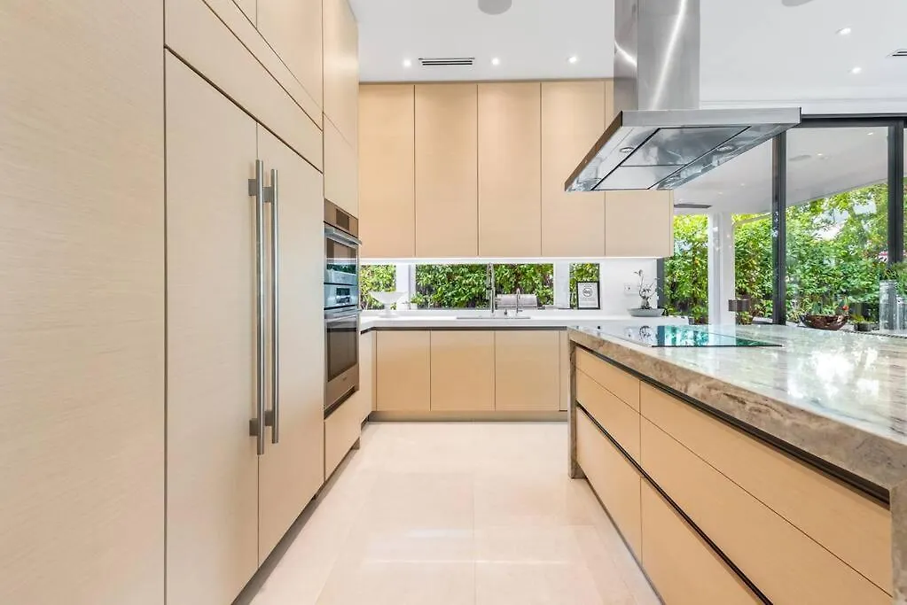 In The Design District With Heated Pool Sleeps 10 * Miami