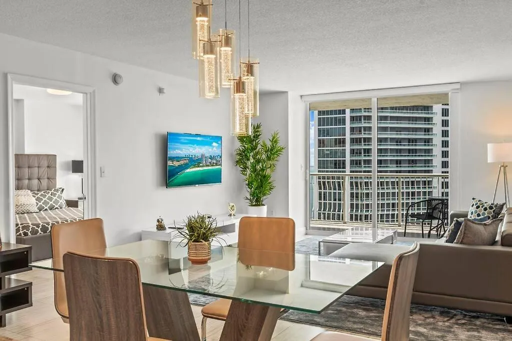 Unit With Ocean & View Club At Brickell Bay Appartement Miami